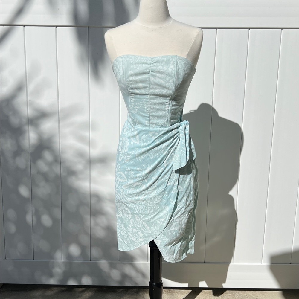 Vintage Elegant Strapless Light Blue Dress